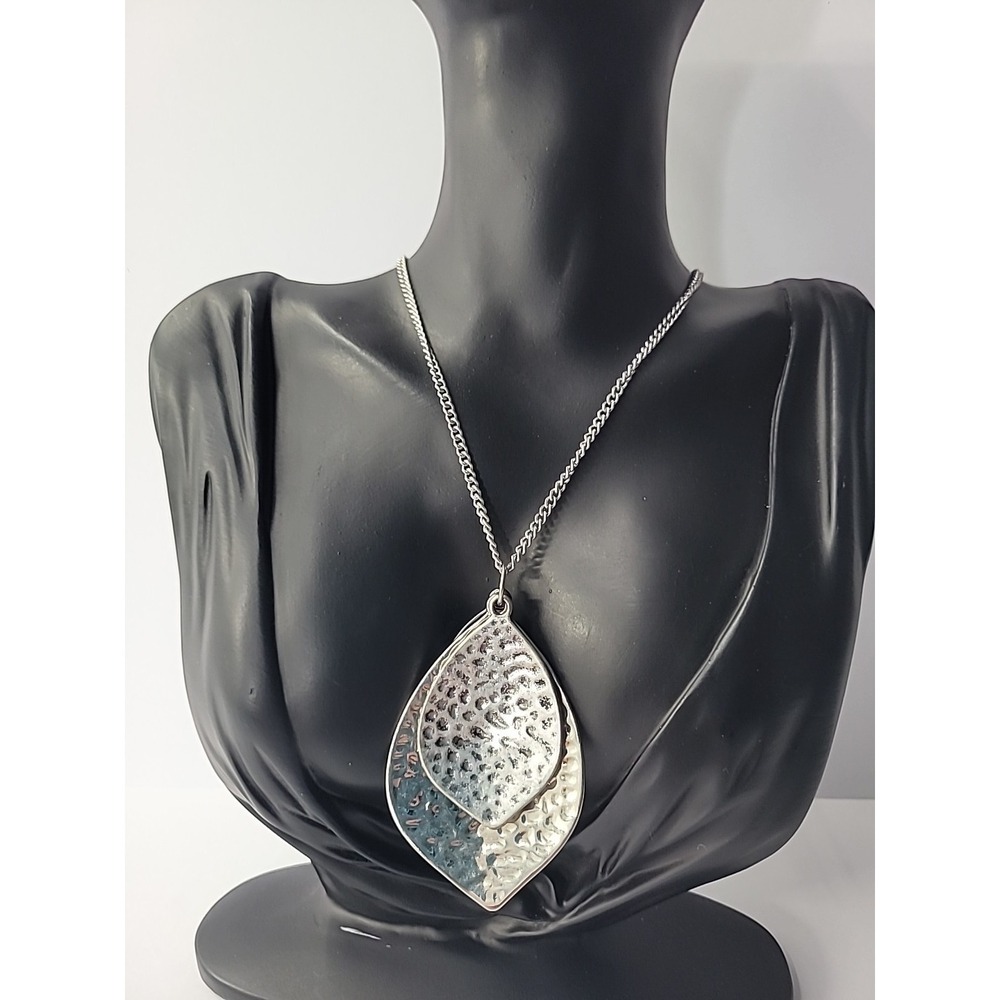 Vintage Silver Tone Layered Leaf Pendant Necklace Long‎ Chain Modern Statement